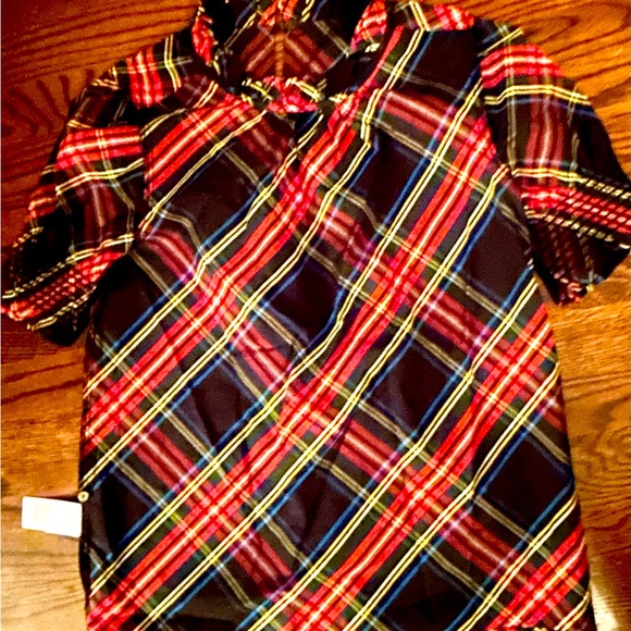 Short sleeve plaid shirt- perfect for the holidays or any day it is so pretty - Picture 3 of 4